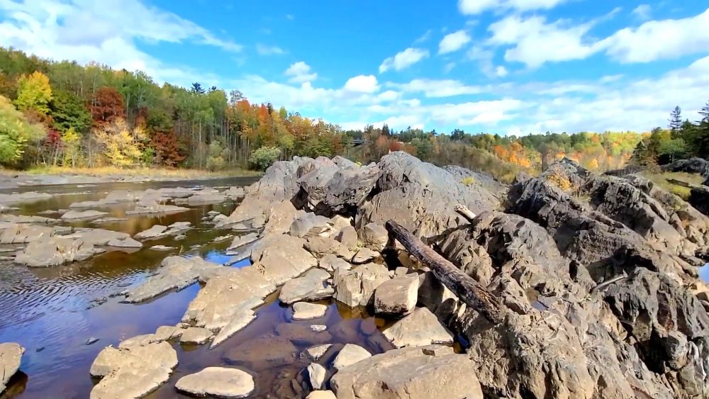 Rock formations along the St. Louis River gorge in Jay Cooke State Park
